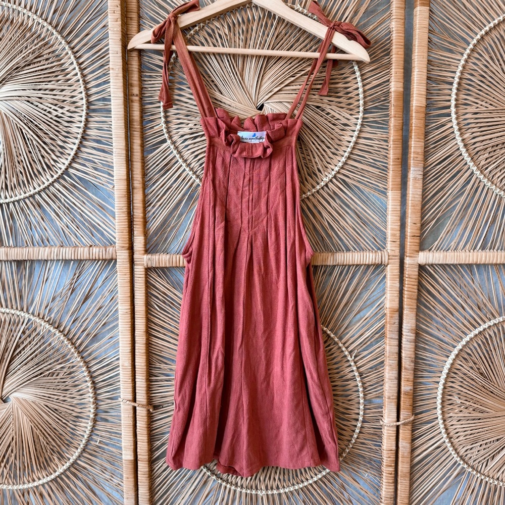 Luxe Apothetique Rust Sleeveless Shorts Romper SZ M Mock Tie Straps